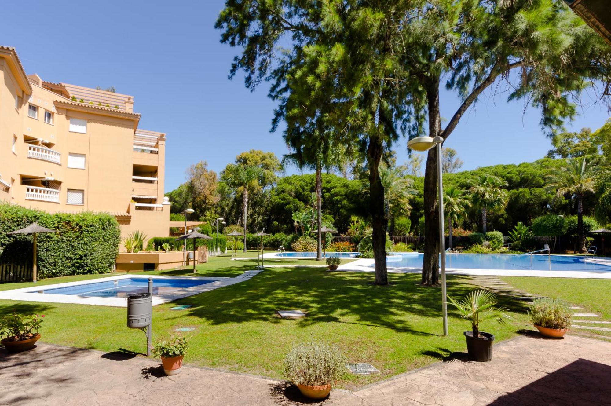 אל פוארטו דה סנטה מריה Masapartamentos El Puerto מראה חיצוני תמונה